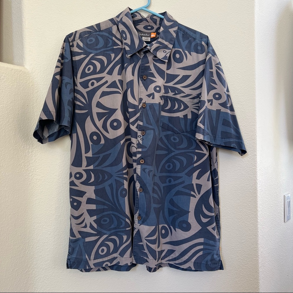 Quicksilver collard shirt